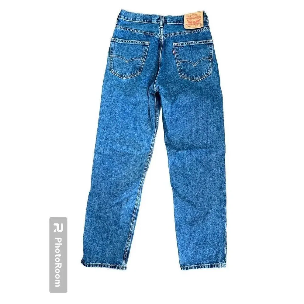Levis 550 Relaxed Straight Leg Medium Wash Zipper Fly 32x34